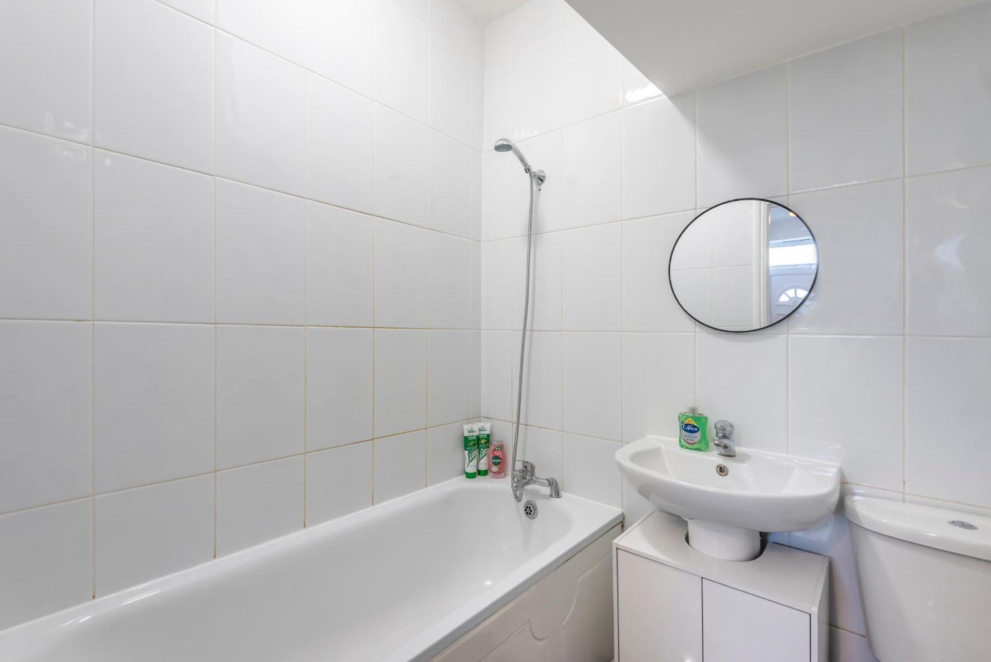 Modern Family Home W/Wi-Fi, Netflix, Self Check-In London Exterior foto